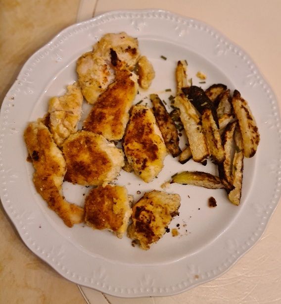 Chicken-Nuggets mit Kohlrabi-Pommes